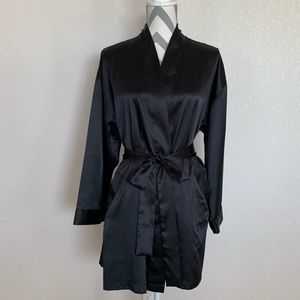 Victoria’s Secret Satin Kimono Robe